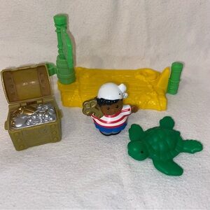 Little people pirate adventure place set,  fisher price